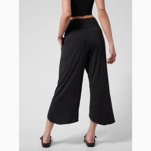 Athleta Black Release Wide Leg Pants - Picture 2 of 2